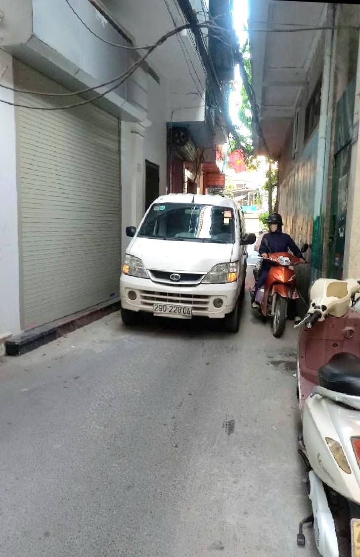 Nhà Cầu Đơ 4 Hà Đông, 40m² x 5 Tầng, Ô Tô Vào Nhà - Sổ Đỏ Vuông Đẹp