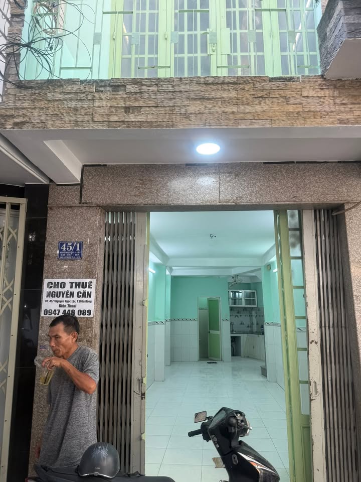 Nhà Nguyên Căn 35m² Quận 10 - 2PN, Full Tiện Ích, Giá 12 Triệu