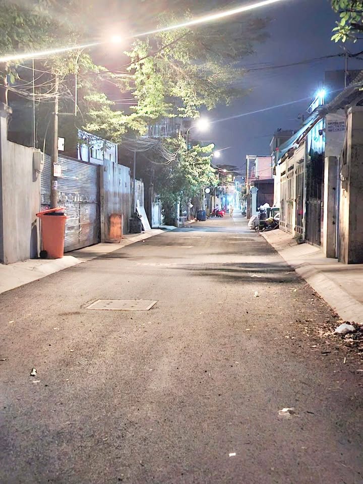 Nhà Riêng Thủ Đức 80m² - Ô tô vào tận nhà, giá 11.5 triệu!