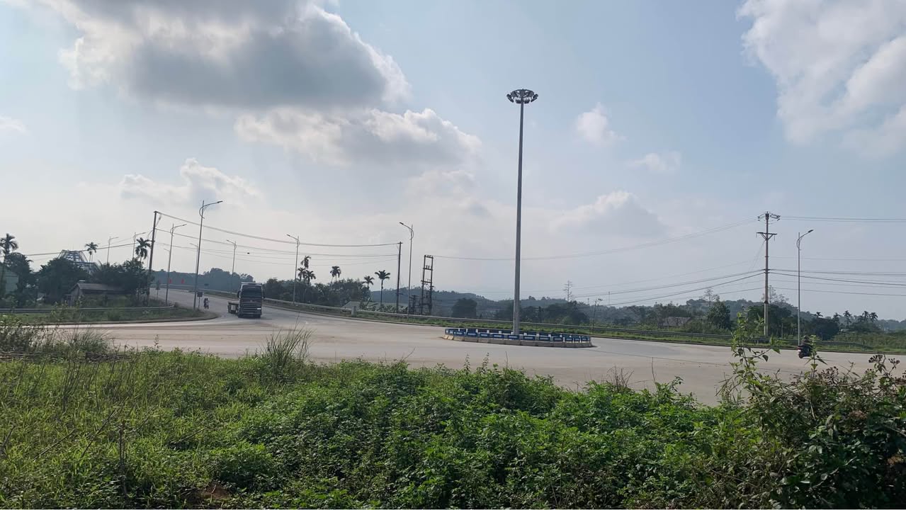 Đất Giới Phiên Yên Bái 450m² view hồ - Tiềm năng tăng giá!