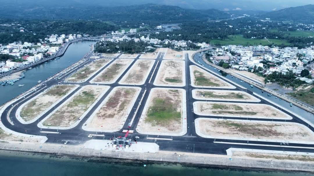 Đất nền Sông Cầu 125m² giá 2.8 tỷ/lô - Đường to ô tô