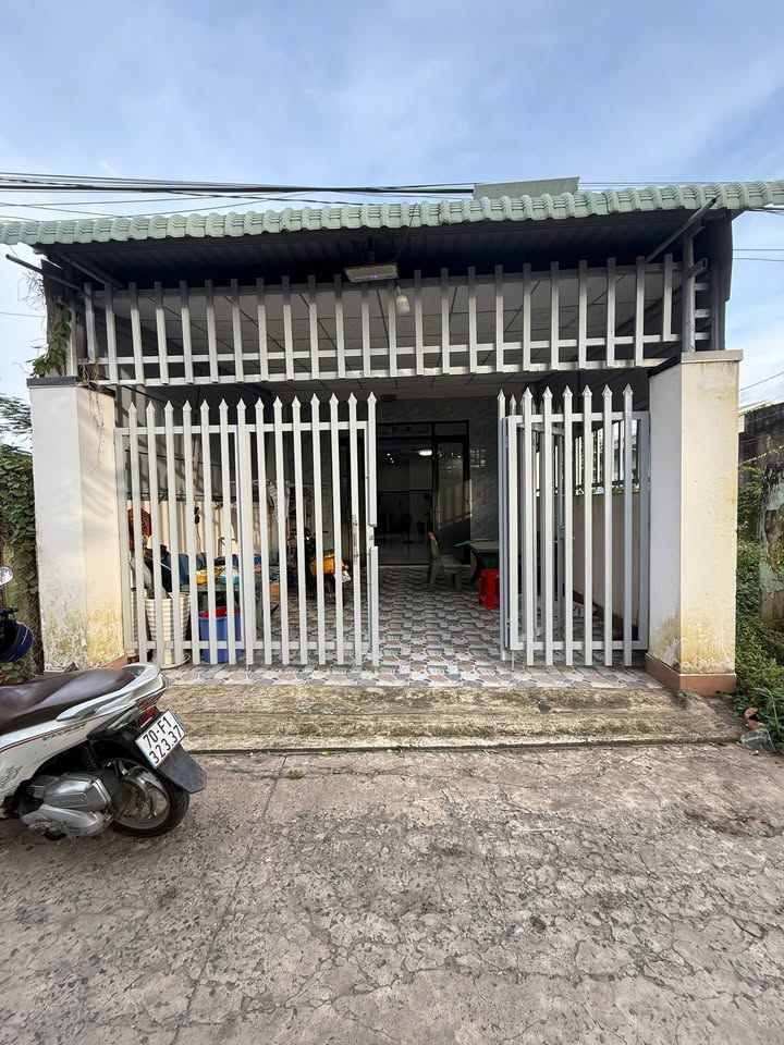 Nhà 80m² Gò Dầu, Tây Ninh - Sổ Hồng Riêng, Giá 1.05 Tỷ