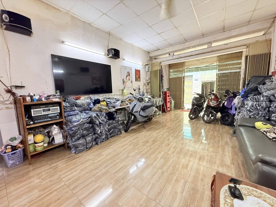 Bán nhà Ni Sư Huỳnh Liên Tân Bình 77m² 8 tỷ - Ô tô vào tận nhà!