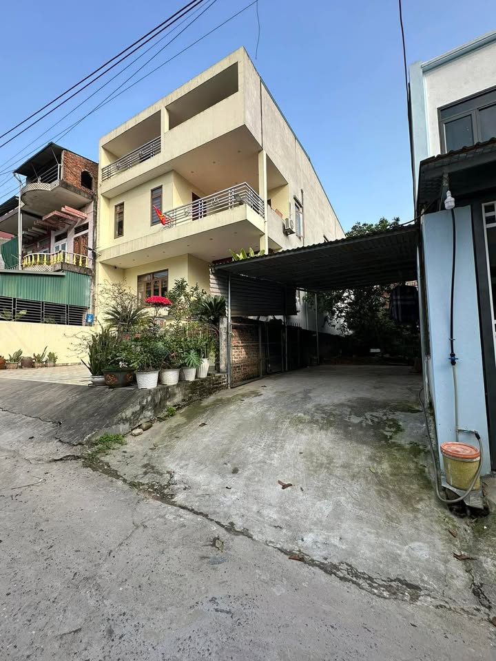 Đất thổ cư 108m² sổ đỏ riêng, gần chợ - Giá 1.6 tỷ tại Trung Môn, Yên Sơn