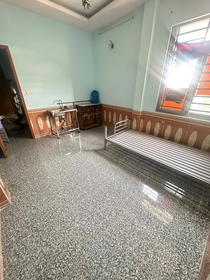 Nhà riêng Quận Tân Phú 60m² giá 5 triệu - Sẵn sàng ở ngay!