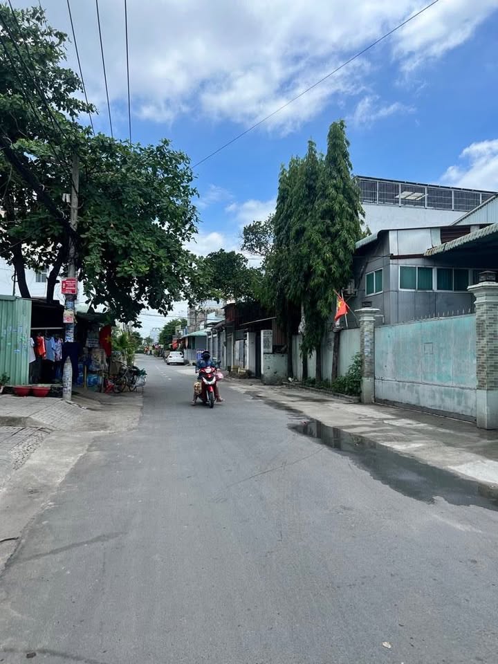 Nhà Phố Tân Thới Hiệp, Q12 - 90m², 2 Tầng, 3PN - Giá Tốt