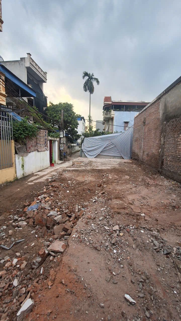 Bán Đất Nam Định 45m² Ngõ 294 Kênh - Ô tô Vào Tận Nơi, Giá 1.58 Tỷ