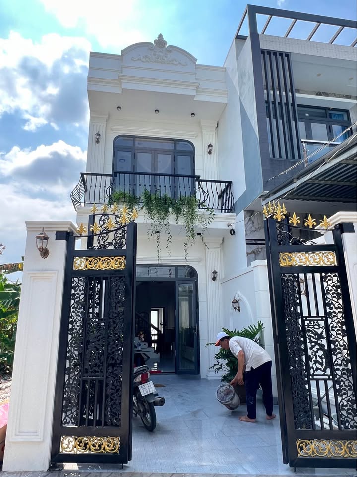 Nhà Tân Cổ Điển 84m² Phường 5, Mỹ Tho - Giá 3 Tỷ, Sẵn Sàng Vào Ở Ngay