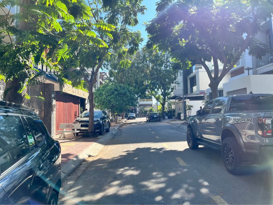 Bán Lô Biệt Thự Khu K1 Cam Ranh 144m² Hướng Nam - Giá 5.8 Tỷ