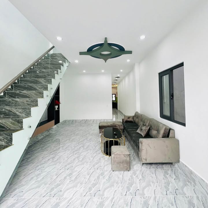 Nhà Hẻm Ô Tô Hai Bà Trưng Rạch Giá 83m² - 3PN, Sổ Hồng Riêng