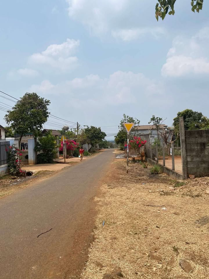 Đất nền 175m² tại Xã Ea Bar, Đắk Lắk - Lô đôi 2 mặt tiền, giá 685 triệu