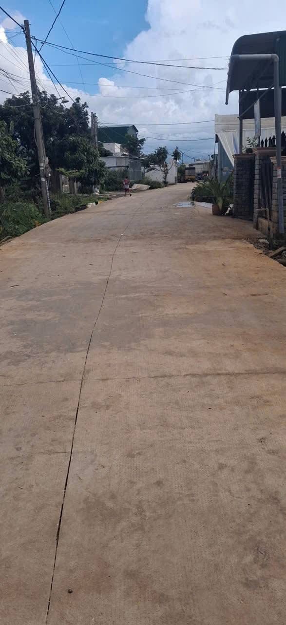 Đất nền Liên Nghĩa 324m² giá 2.8 tỷ - Sổ đỏ sẵn, đường ô tô tránh!