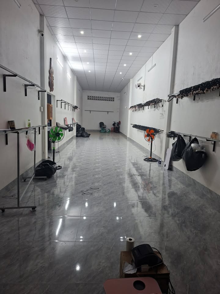 Nhà riêng Phường Lê Lợi, TP Kon Tum 720m² - Sổ hồng sẵn!