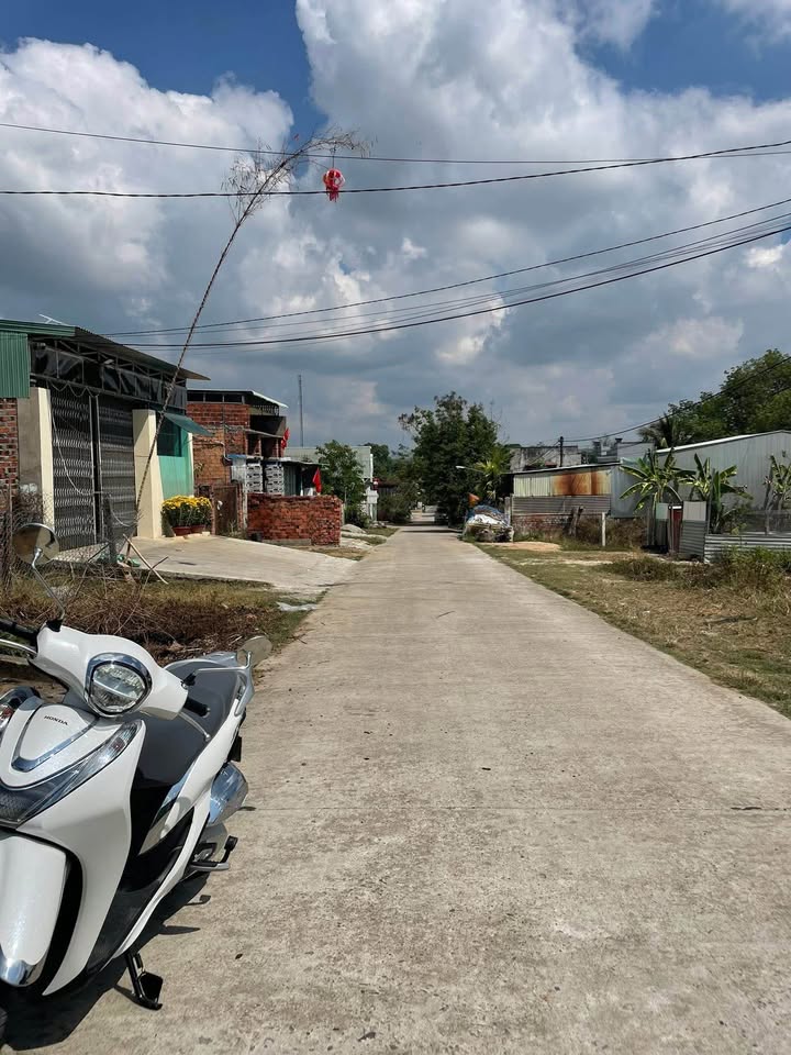 Đất nền Đắk Cấm Kon Tum 380m² giá 1.5 tỷ - Tiềm năng tăng giá!