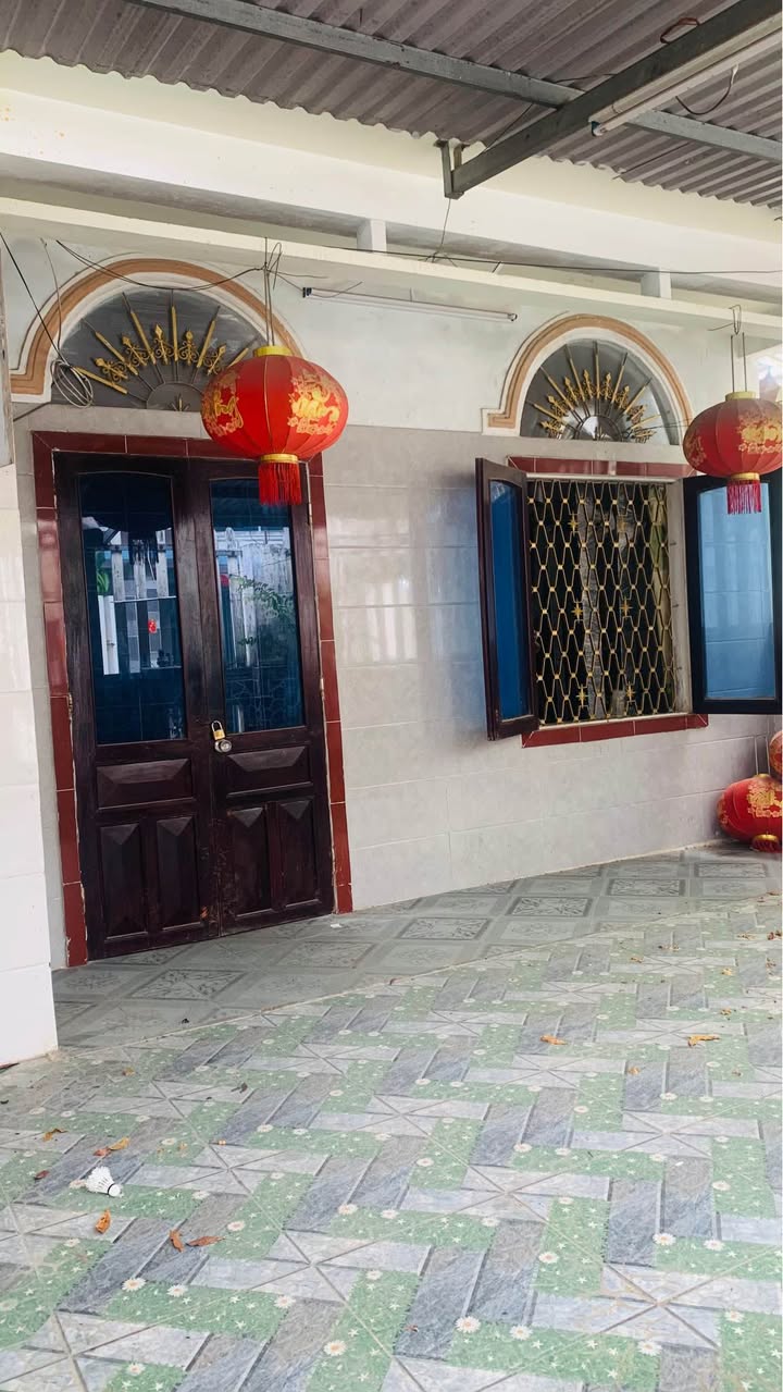 Nhà Góc 2 Mặt Tiền Trần Hưng Đạo, Quảng Ngãi - 106m² Giá 2.15 Tỷ