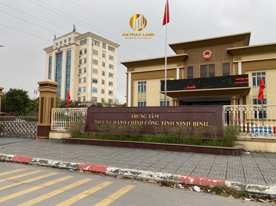 Đất Vàng Phố Vinh Quang, Ninh Bình - 130m² Ngay Cổng Hành Chính Công, Giá 13 Tỷ