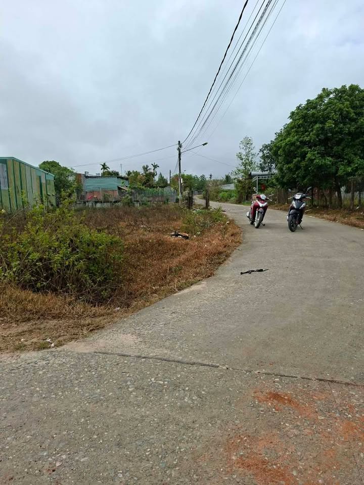 Đất nền Thôn 2 Đăk Cấm Kon Tum 150m² - Vị trí đắc địa, 2 mặt tiền!