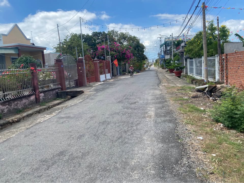 Đất nền Lam Sơn, Châu Đức 100m² - Giá 4.8 tỷ, Sẵn Sổ Hồng