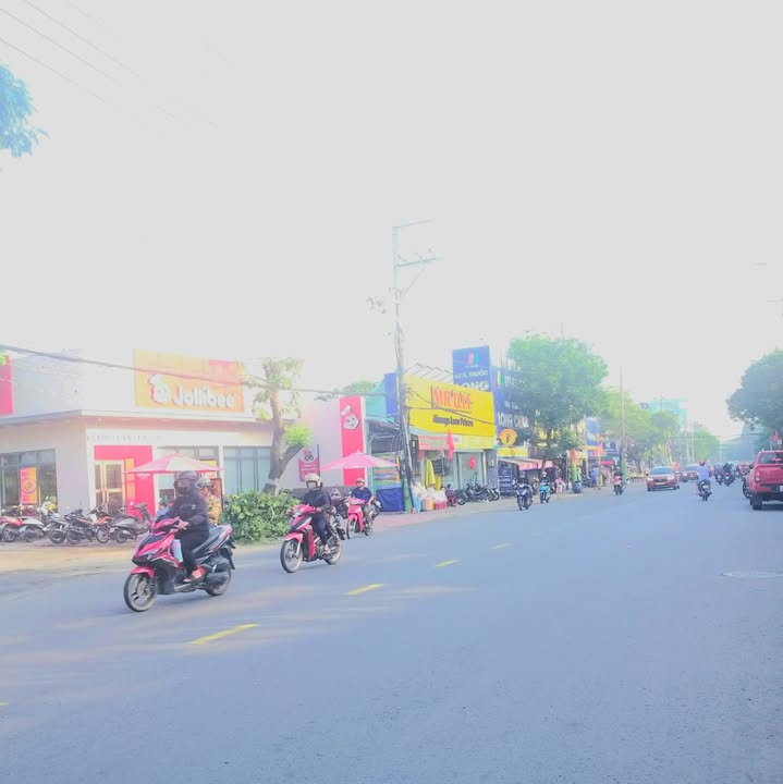 Nhà Góc 2 Mặt Tiền Kinh Doanh 135m² Linh Xuân, Thủ Đức - Giá 5 Tỷ