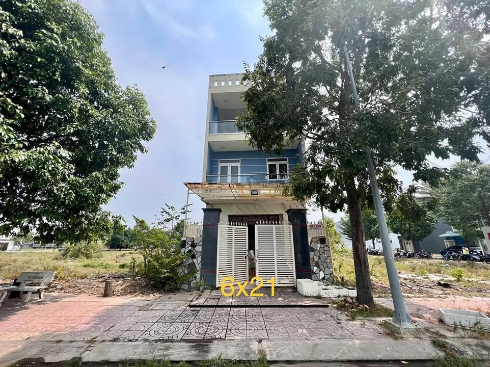 Nhà phố KĐT Idico2 Tân Bình 126m² - Đầu tư sinh lời 10 triệu/tháng!