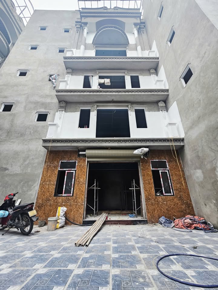 Nhà 50m² 6 Tầng Thang Máy, Phố Phúc Lợi, Long Biên - 8.x Tỷ