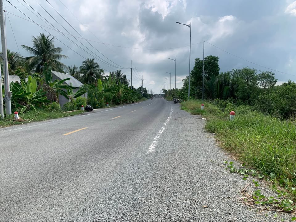 Đất Vườn 610m² Mặt Tiền Đê Quốc Phòng Phú Quốc - Giá Tốt