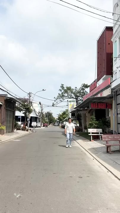 Nhà Mặt Tiền Văn Cao - Long Xuyên: 100m², 4PN, Sân Ô Tô, Full Nội Thất