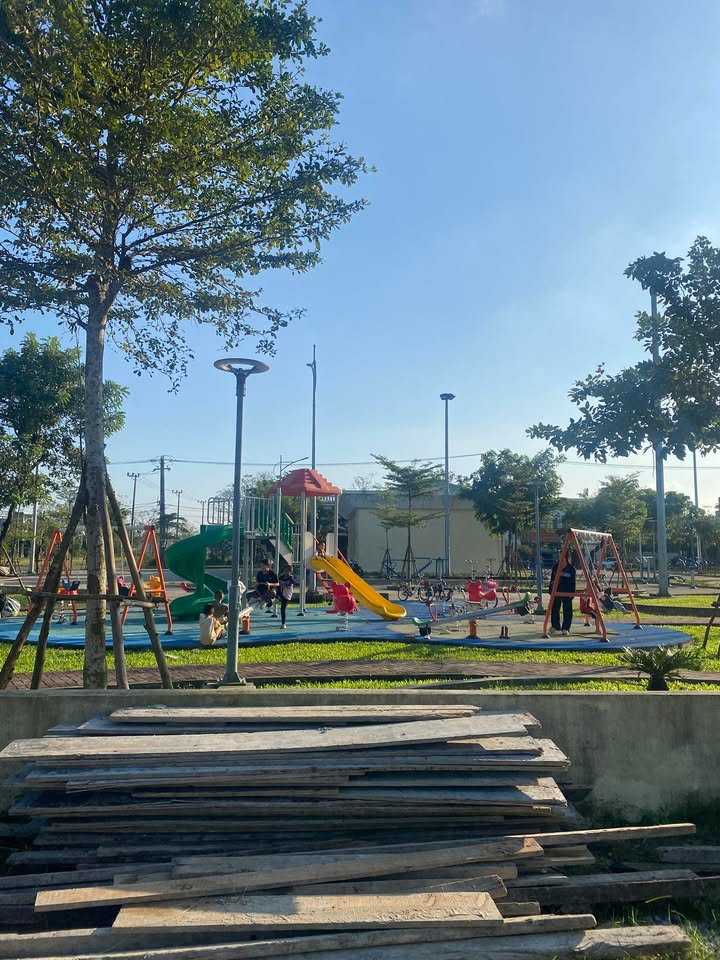 Đất nền TĐC Bá Tùng 100m² - View công viên, giá 4.2 tỷ có TL