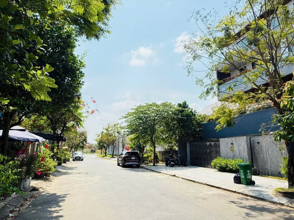 Đất nền Nam Việt Á Đà Nẵng 180m² - Tiềm năng xây cao tầng!