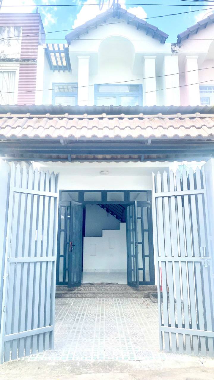 Nhà Riêng Quận Bình Thạnh 70m² - Ô tô vào tận nhà, Sổ hồng sẵn!