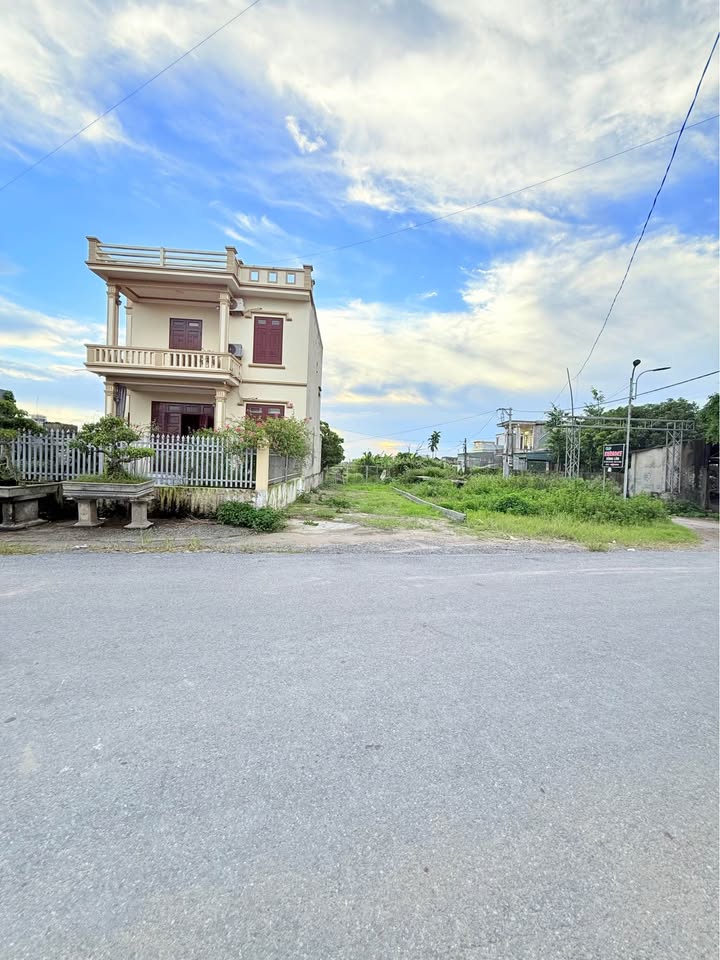 Bán Gấp Mặt Tiền Đường 221A Nam Chính, Tiền Hải - 117m² Giá Tốt