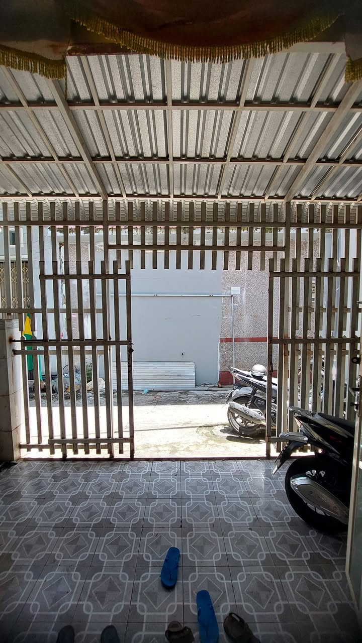 Nhà Hẻm 14 Nguyễn Văn Cừ, Hà Tiên 90m² - Giá 1.1 Tỷ