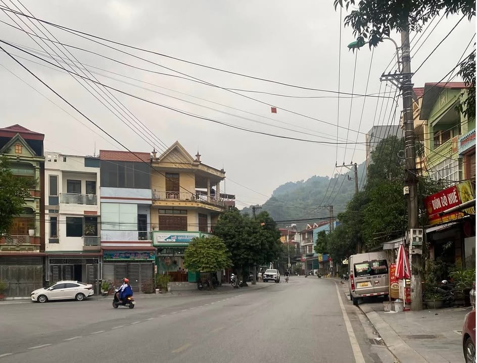 Nhà Mặt Tiền Lý Tự Trọng, Trần Phú, Hà Giang - 85.4m² Giá Đầu Tư