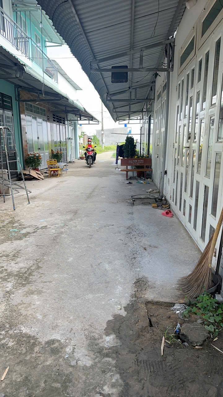 Nhà Nhỏ Xinh 40m² Giá 440 Triệu, Gần Công Viên Cát Tường Phú Sinh