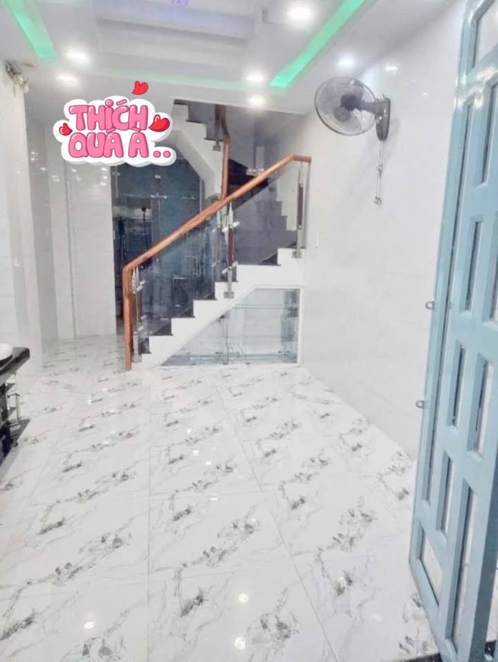 Nhà Riêng Quận 4 24m² giá 9 triệu - Sẵn sàng ở ngay!