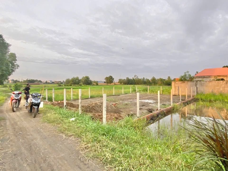 Bán Đất Nền Đức Hòa Hạ 100m² Sổ Riêng Giá 799 Triệu