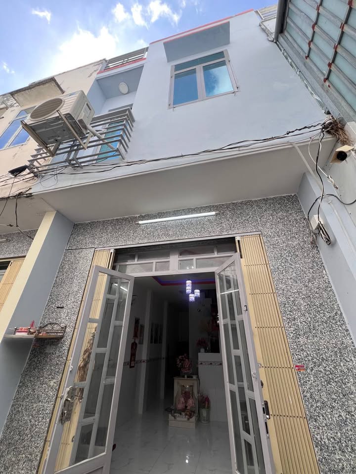 Nhà riêng Ngã 3 Tân Kim 36m² giá 980 triệu - Sổ hồng sẵn!