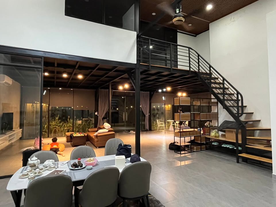 Cho thuê Biệt thự 340m² sát sông Hiệp Thạnh, Long An - Giá 10 Triệu/tháng