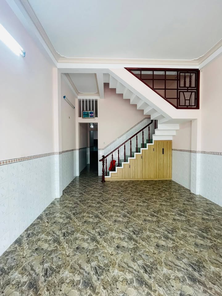 Nhà Nguyên Căn Mặt Tiền 63m² Gần Chung Cư Phú Tài, Quy Nhơn - Giá 10 Triệu/Tháng