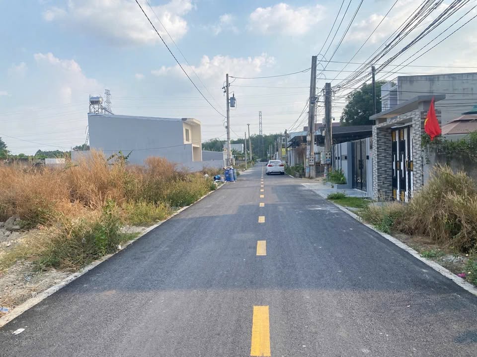 Đất nền 135m² đường nhựa Hoà Lợi - Giá 1 tỷ xx - Sổ đỏ thổ cư