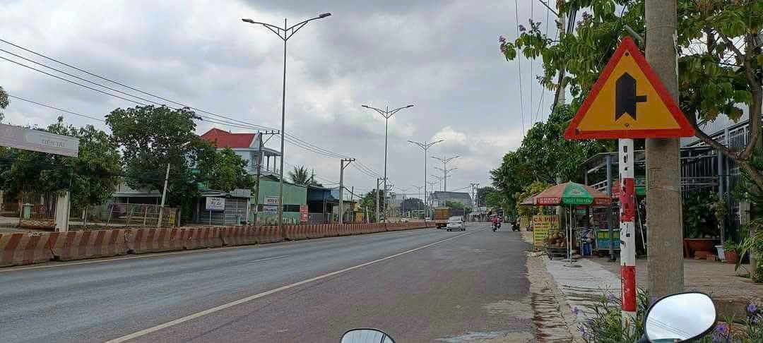 Bán Đất Mặt Tiền DT 741 Chơn Thành 100m² - Kinh Doanh Đắc Lộc