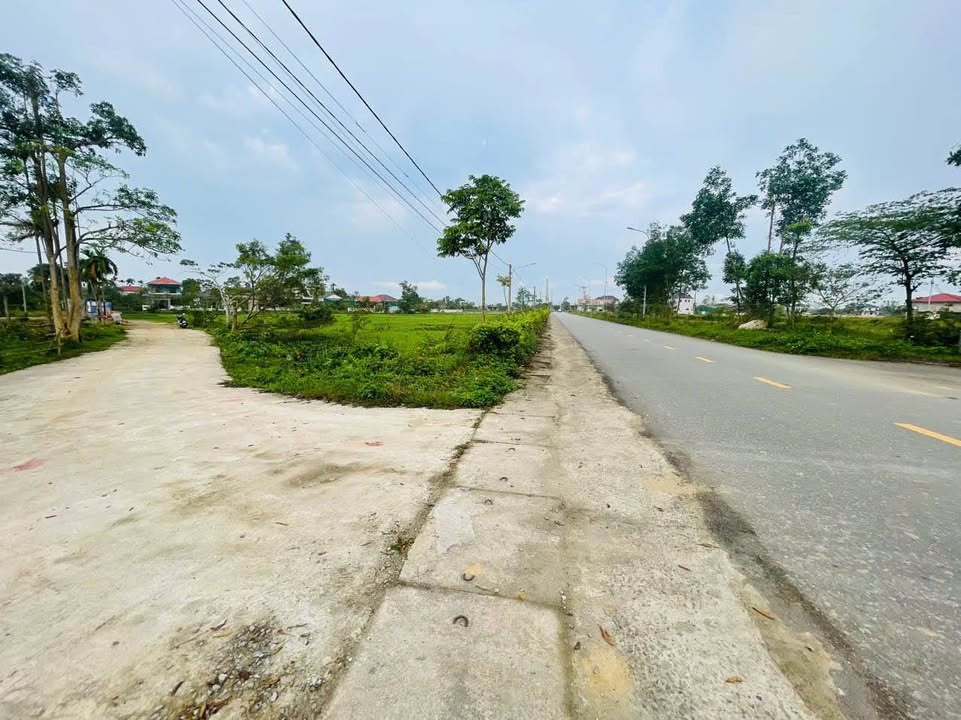 Đất nền 132m² Thạch Đài, Hà Tĩnh - Sổ hồng sẵn, giá đầu tư 2.x tỷ