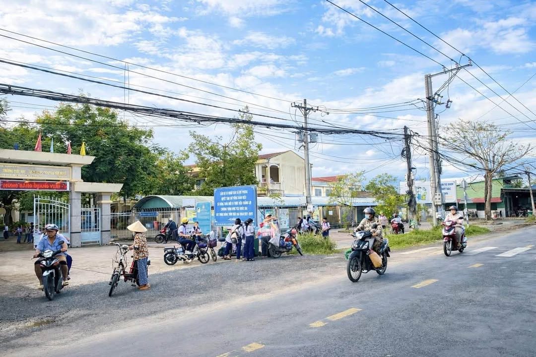 Bán Đất Vườn 7200m² Mỹ Phong, Tiền Giang - Giá 3.8 Tỷ, Sổ Đỏ