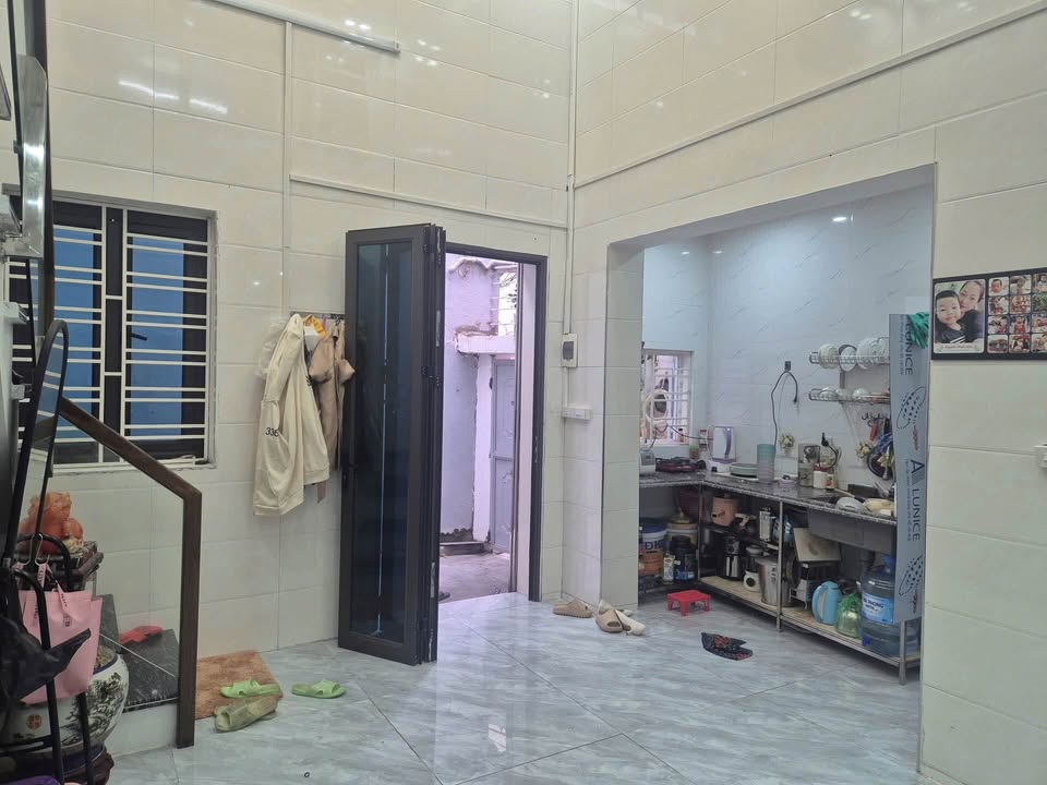 Bán nhà Dư Hàng Lê Chân 35m² giá 1.98 tỷ - Sẵn sàng ở ngay!