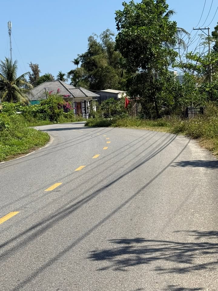 Bán Đất Trục Chính Tam Hòa - 240m² Kinh Doanh Tốt - Sổ Sẵn 880 Triệu