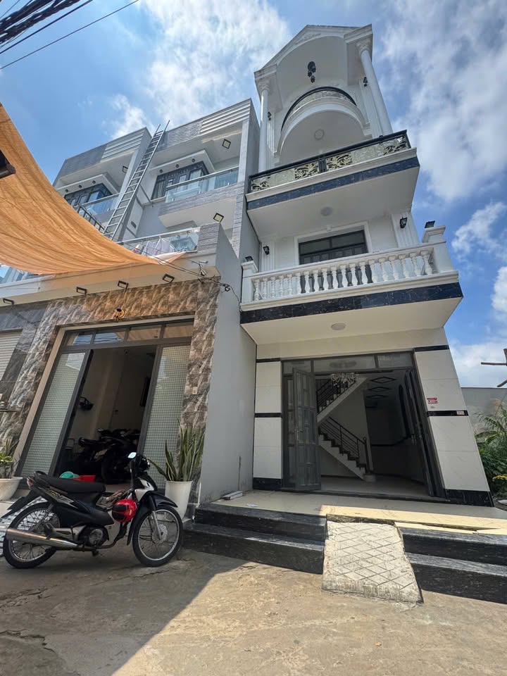 Nhà 3 Lầu Long Hậu Cần Giuộc - 49m² Chính Chủ, Sổ Hồng Riêng