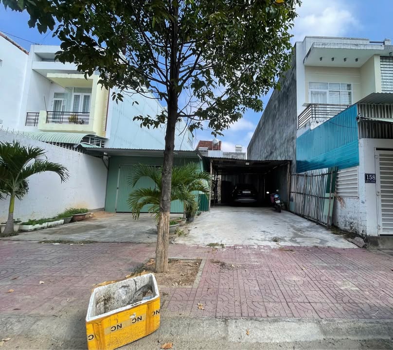 Mặt tiền Hùng Vương Kon Tum 145m² - Vị trí đắc địa, kinh doanh ngay!