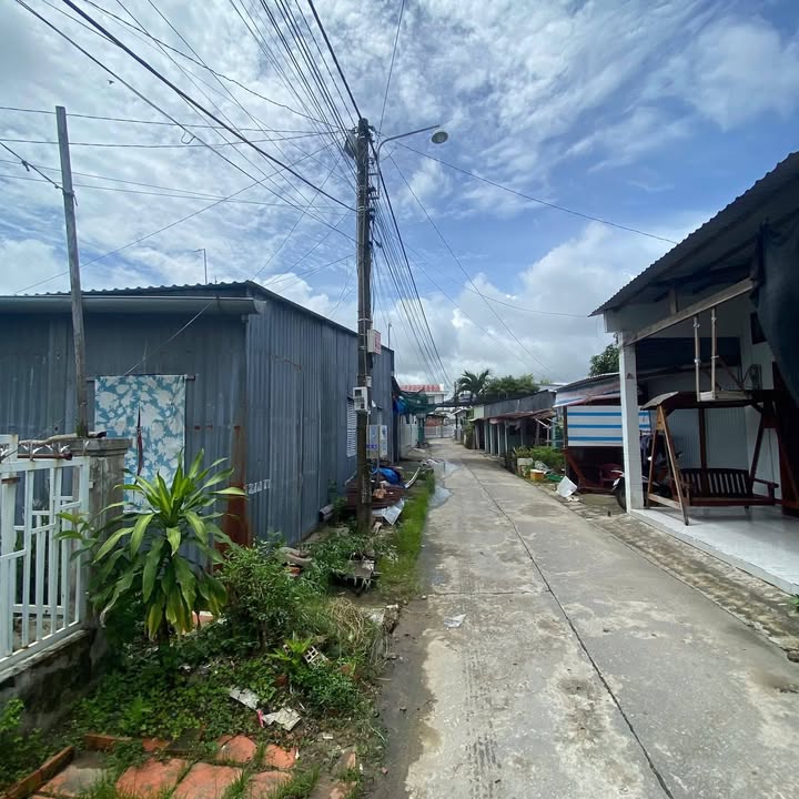 Nhà Mặt Tiền Nguyễn Gia Thiều, Long Xuyên 166m² - Mặt tiền kinh doanh đắc địa!