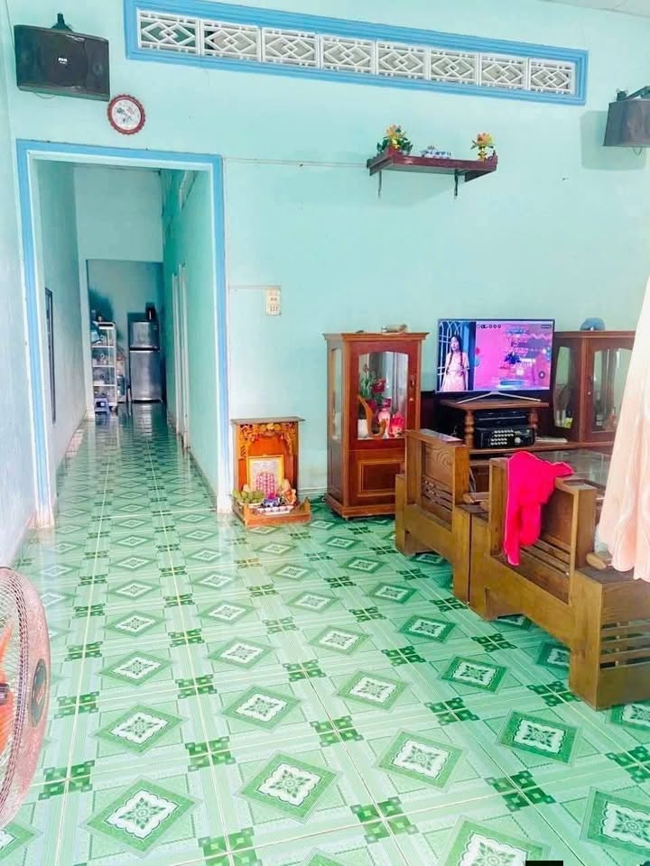 Nhà 90m² Trảng Dài, Biên Hòa - Sẵn Sàng Vào Ở, Sân Xe Hơi