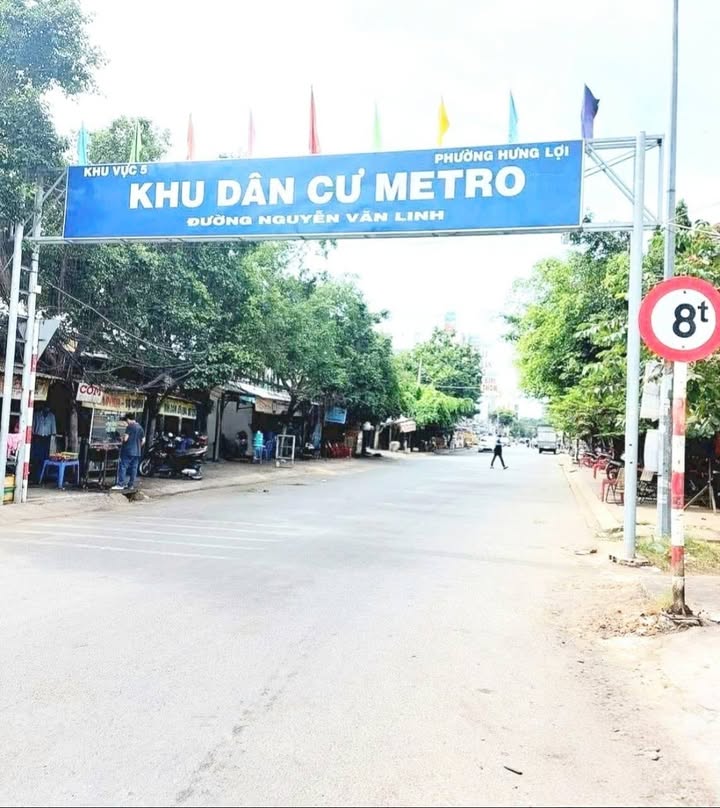Nhà 3 Lầu KDC Metro Cần Thơ 4.5 Tỷ - Sổ Đỏ Hoàn Công